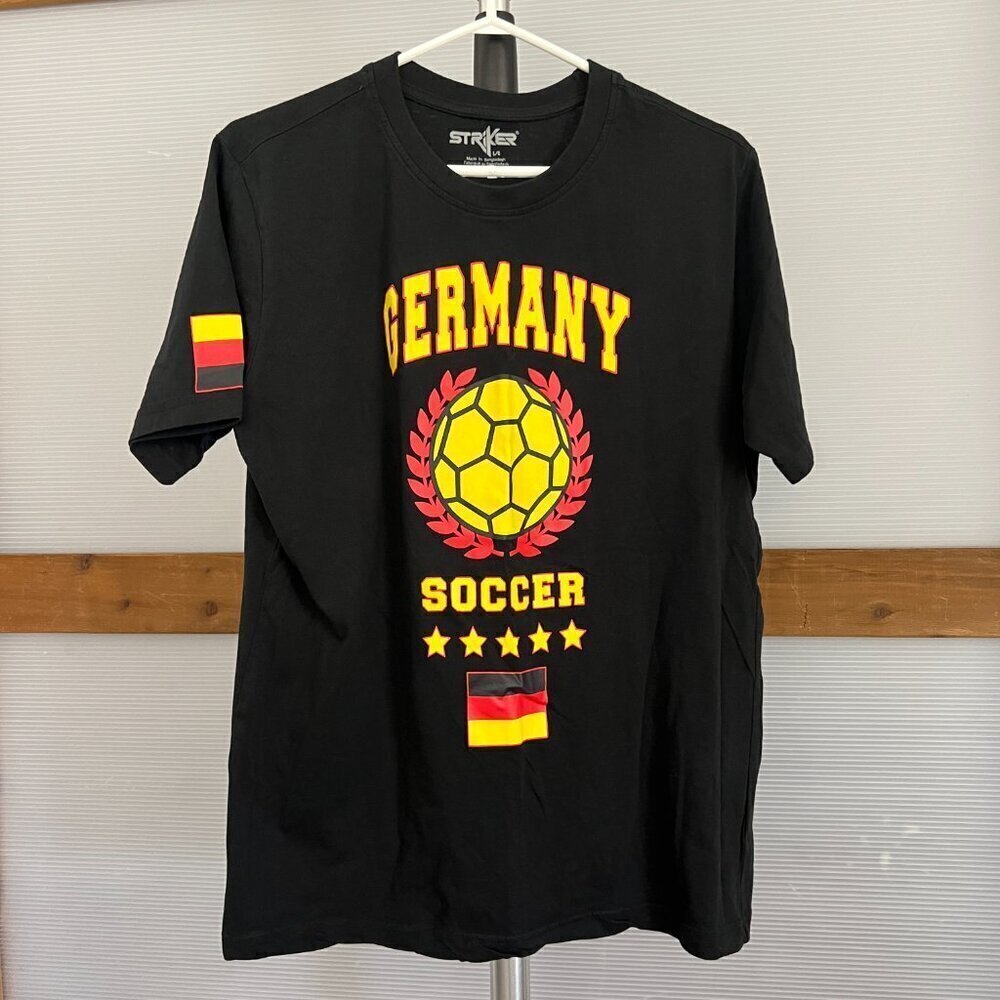 Germany Soccer Black Yellow Red Sports Fan Novelty T-shirt by‎ Striker Sz L